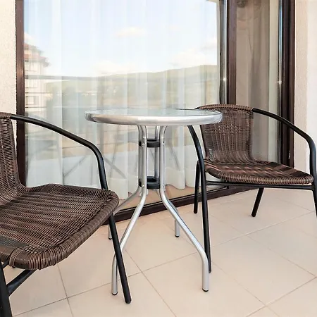 Charming 1 Bedroom * サニービーチ